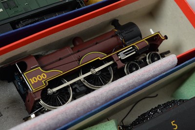 Lot 364 - A collection of 00-Gauge model locomotives and tenders