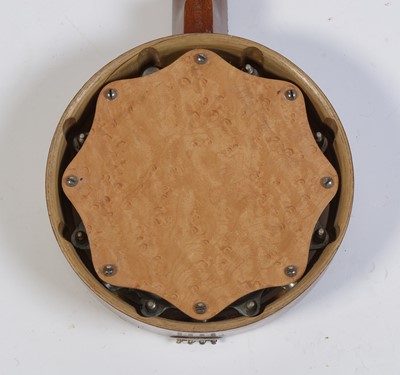 Lot 784 - Keech banjulele banjo