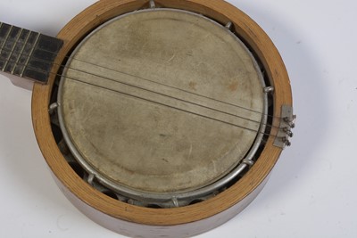 Lot 784 - Keech banjulele banjo