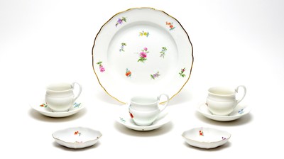 Lot 354 - A group 20th century Meissen