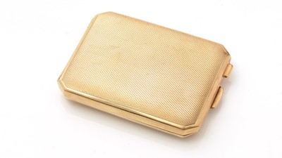 Lot 475 - A George V 9ct. gold book match holder