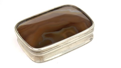 Lot 438 - A George III Scottish silver snuff box