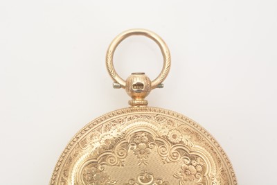 Lot 579 - An 18ct yellow gold cased fob watch