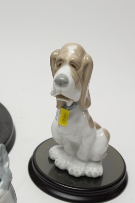 Lot 337 - A collection of Lladro and Nao figures