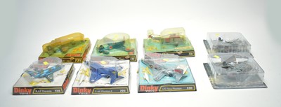 Lot 534 - A collection of Dinky Toys diecast military models