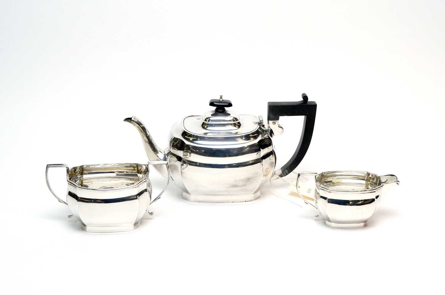 Lot 246 - A 1930s silver tea service, by Joseph Gloster