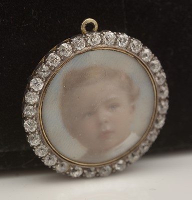 Lot 670 - A Victorian diamond picture pendant