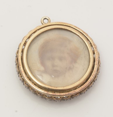 Lot 670 - A Victorian diamond picture pendant