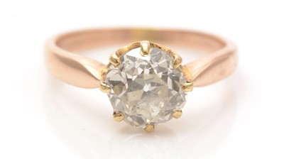 Lot 678 - A single stone solitaire diamond ring