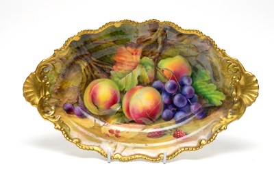 Lot 910 - Collection of fruit painted Worcester