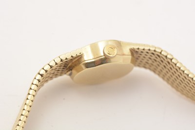 Lot 532 - Omega: an 18ct yellow gold cased manual wind lady's cocktail watch
