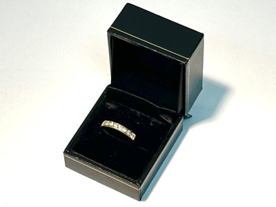 Lot 177 - Diamond half eternity ring