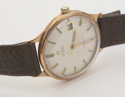 Lot 558 - Omega Geneve: a 9ct yellow gold cased automatic wristwatch