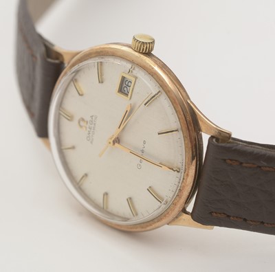 Lot 558 - Omega Geneve: a 9ct yellow gold cased automatic wristwatch