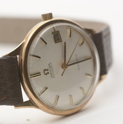 Lot 558 - Omega Geneve: a 9ct yellow gold cased automatic wristwatch