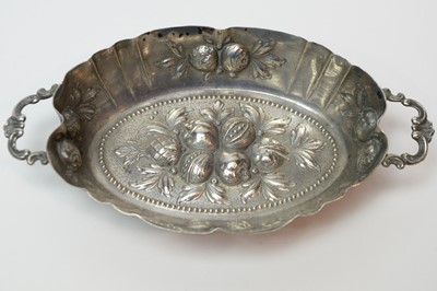 Lot 243 - An Edwardian silver Christening cup; a bonbon dish and two tumblers
