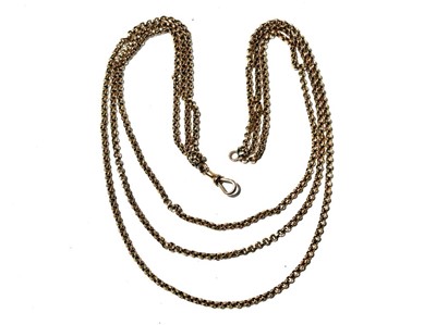 Lot 104 - A 9ct gold triple row necklace