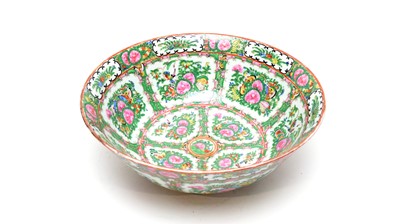 Lot 826 - Canton punch bowl
