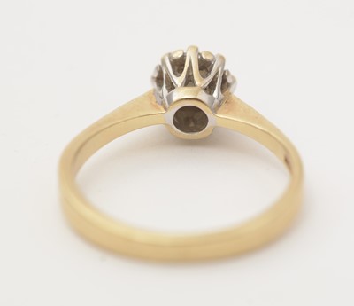 Lot 143 - A solitaire diamond ring