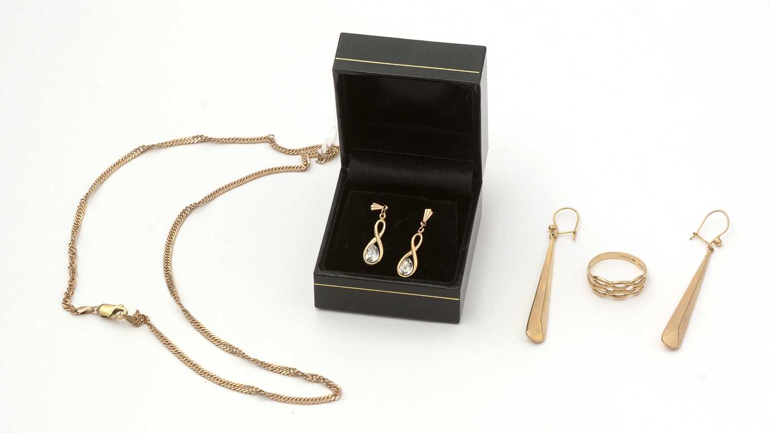 9ct Gold Diamond Earrings And Necklace Gift Set - 14pts - D8613 | Chapelle  Jewellers