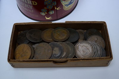 Lot 284 - A selection of collectors coins