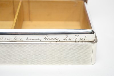 Lot 226 - An Art Deco silver box