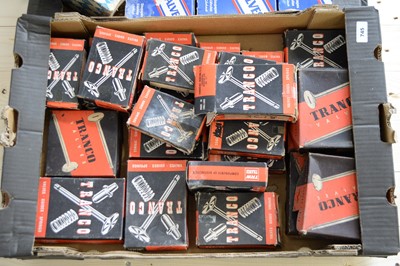 Lot 745 - Various valves
