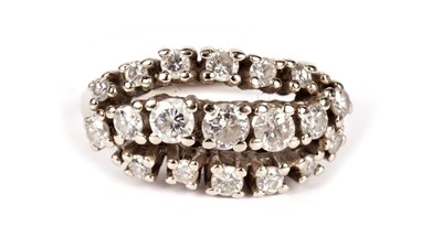 Lot 694 - A diamond ring