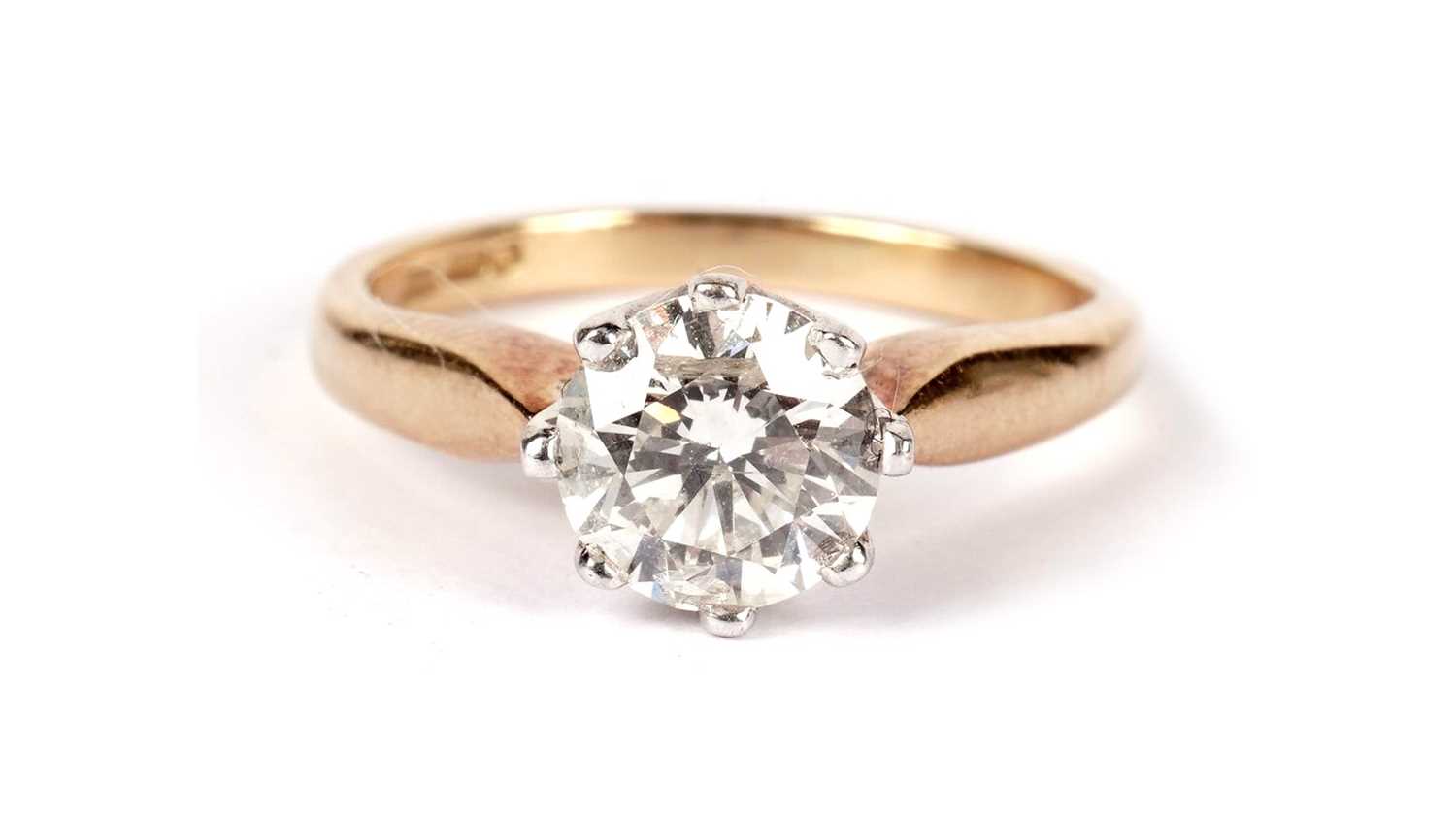 Lot 1190 - A single stone solitaire diamond ring