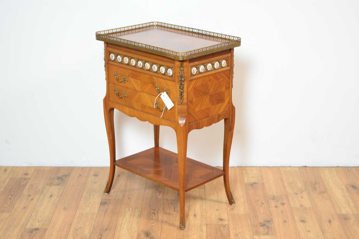 Lot 14 - An attractive  reproduction French kingwood bedside cabinet
