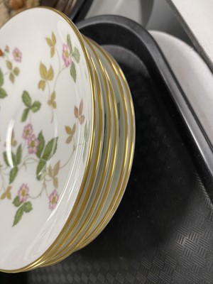 Lot 468 - A Wedgewood ‘Wild Strawberry’ pattern tea and coffee service