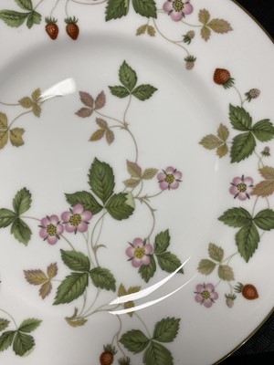 Lot 468 - A Wedgewood ‘Wild Strawberry’ pattern tea and coffee service