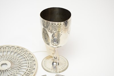 Lot 207 - Victorian and later silver collectibles