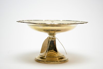 Lot 212 - A silver tazza centrepiece, by Lester & Leafe