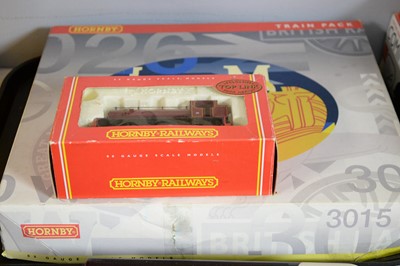 Lot 494 - Hornby 00 gauge LNER train pack and a selection of other model railway