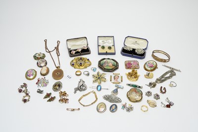 Lot 273 - A collection of silver and costume jewellery