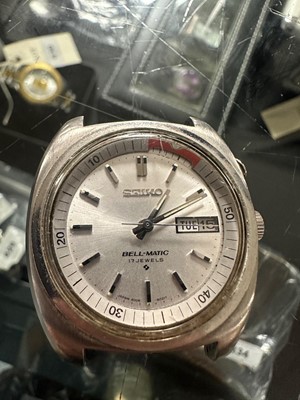 Lot 426 - Seiko Bell-matic steel-cased automatic wristwatch.