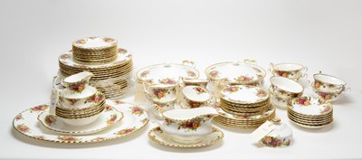 Lot 153 - A collection of Royal Albert Old Country Roses