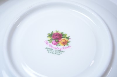 Lot 153 - A collection of Royal Albert Old Country Roses