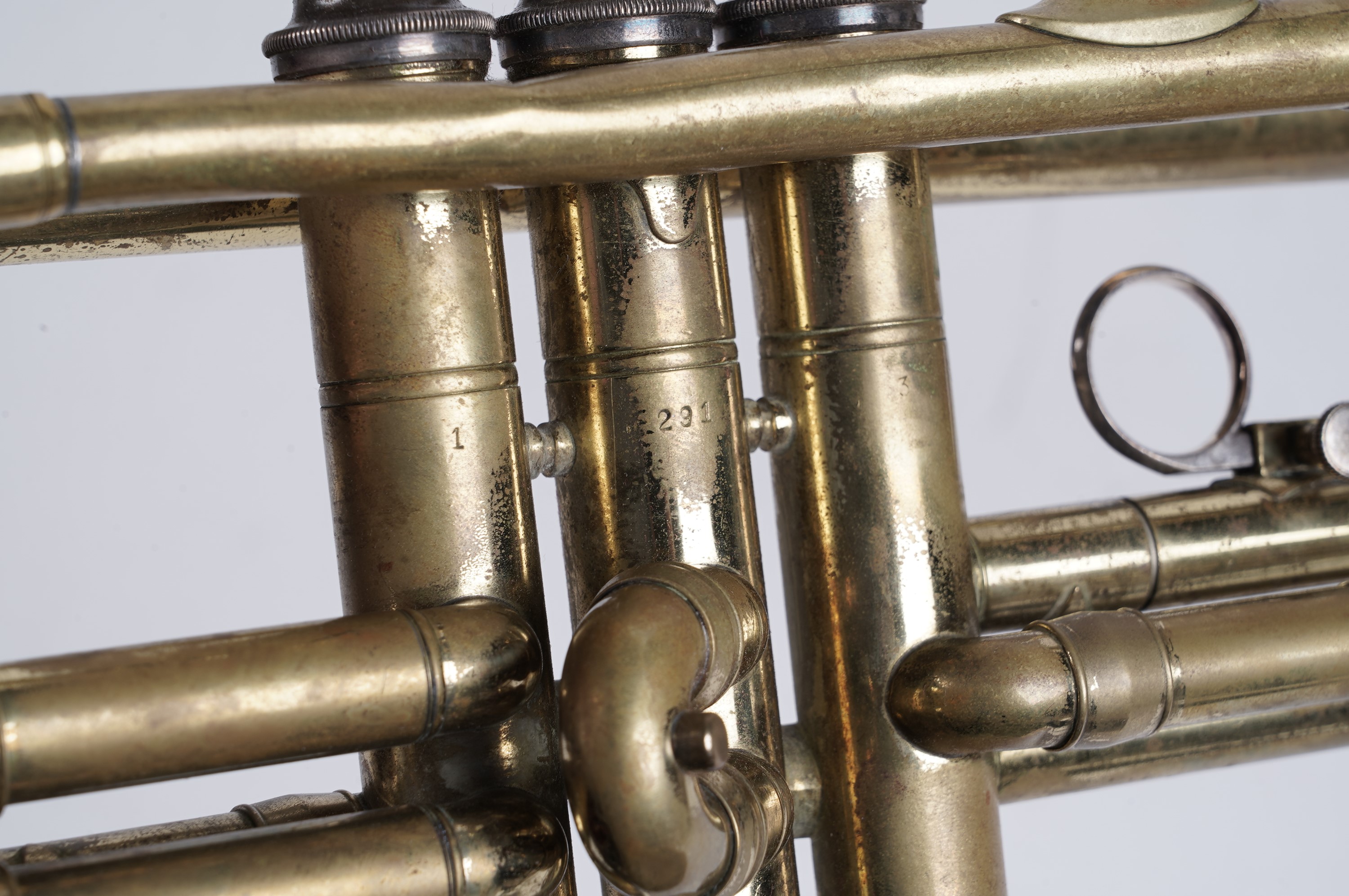 1877】 楽器 ♪ ☆ MELODY MAKER トランペット ☆ 本体 ジャンク品 1877】 楽器 ♪ ☆ MELODY MAKER トランペット ☆ 本体 ジャンク品