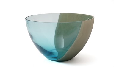 Lot 189 - A Venini 'Le Sabbie' overlay glass bowl by Claudio Silvestrin