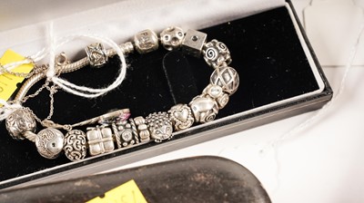 Lot 455 - Costume jewellery and other items