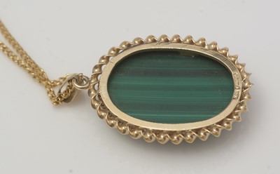 Lot 476 - A selection of stone set gold jewellery