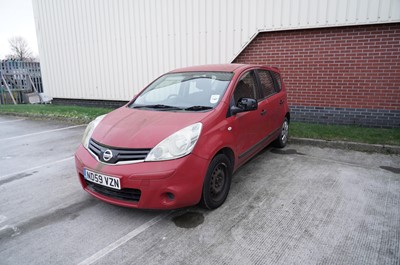 Lot 329 - A Nissan Note Visia red petrol car