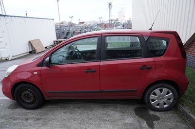 Lot 329 - A Nissan Note Visia red petrol car