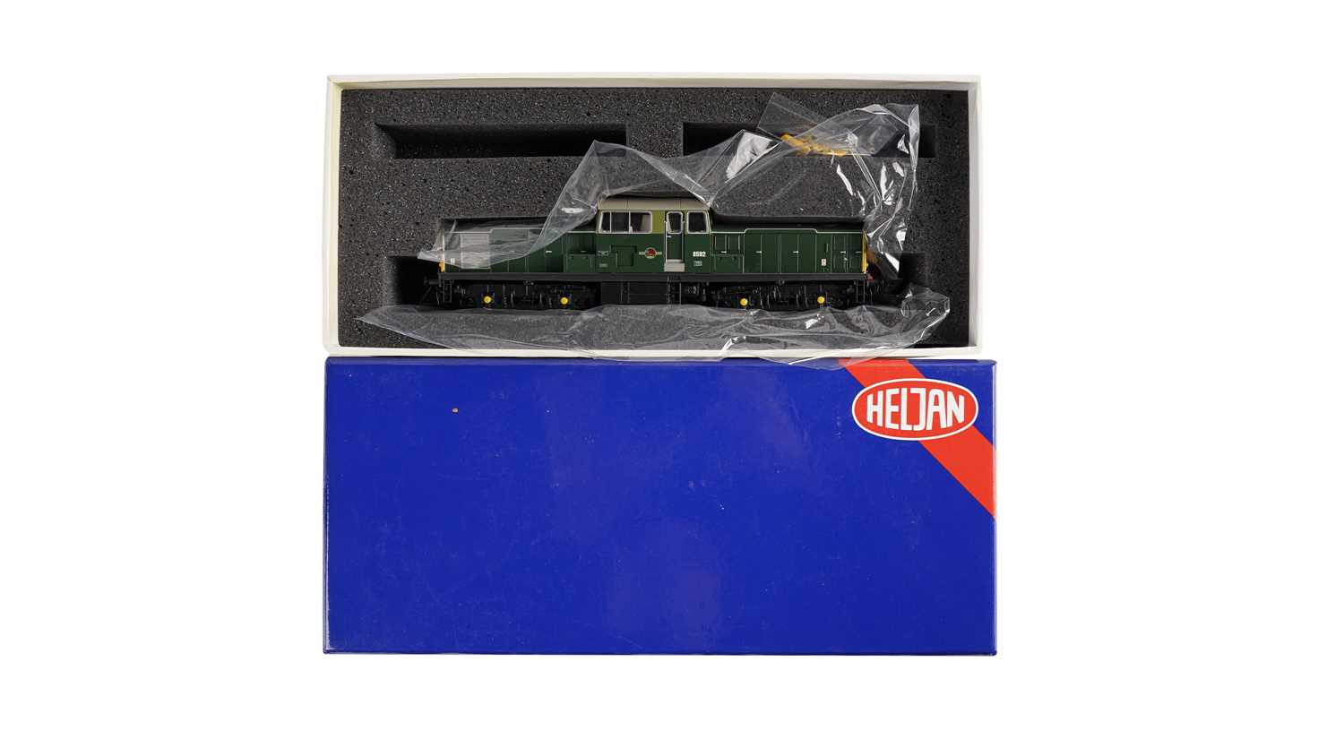 Lot 588 - Heljan 00-gauge Class 17 locomotive