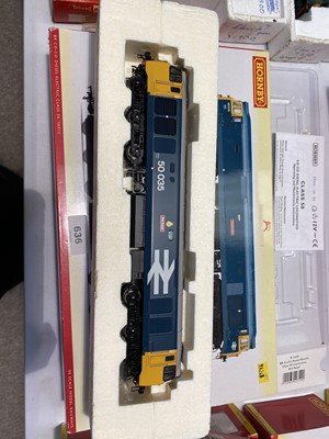 Lot 638 - Hornby 00-gauge diesel electric locomotive