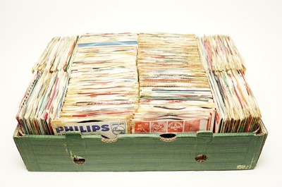 Lot 533 - A large collection of 1960's 7" singles