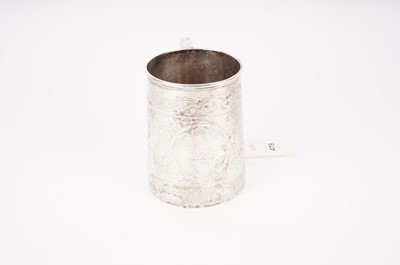 Lot 479 - A Victorian silver hunting cup