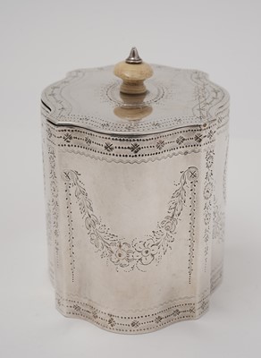 Lot 336 - A George III tea caddy